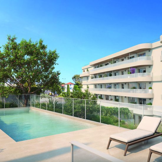 st laurent du var vue piscine scaled